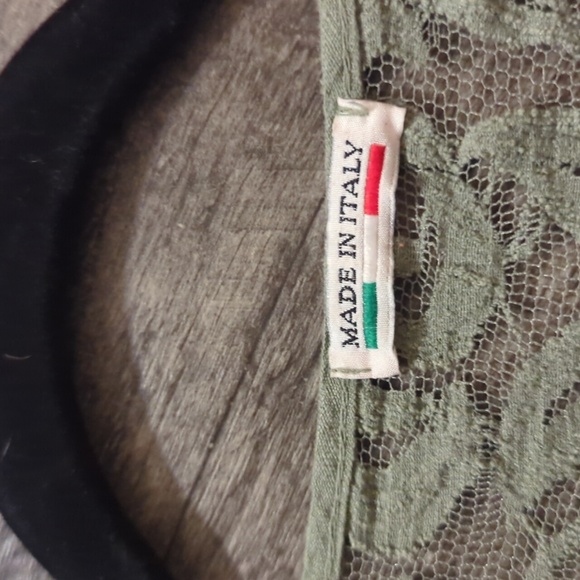 Top - Picture 5 of 6